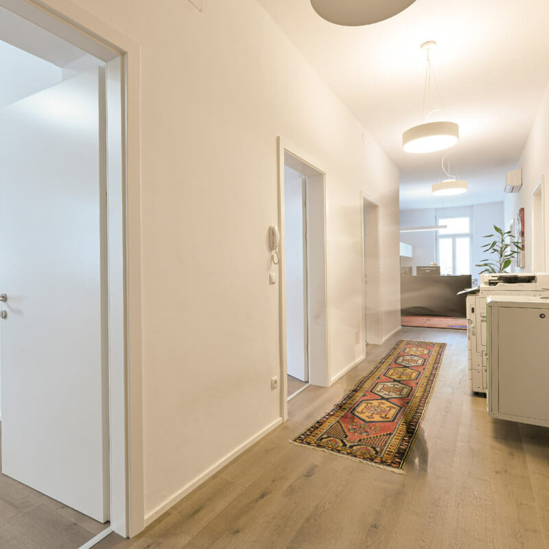 schlegl-steuerberatung-klagenfurt-eingangsbereich