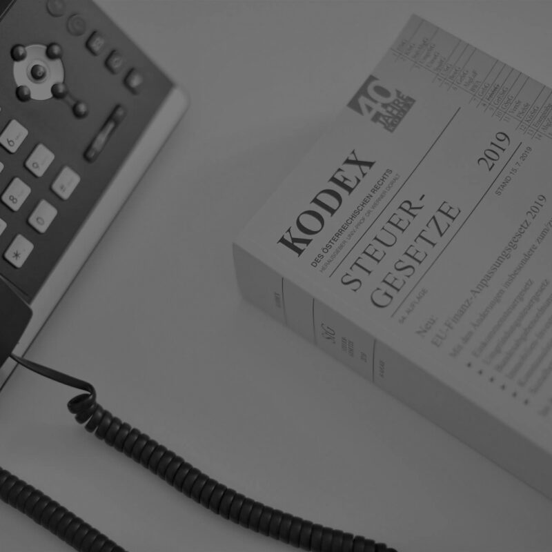 schlegl-steuerberatung-klagenfurt-termin-vereinbaren-schwarz-weiss